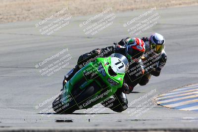 media/Mar-12-2022-SoCal Trackdays (Sat) [[152081554b]]/Turn 10 (130pm)/